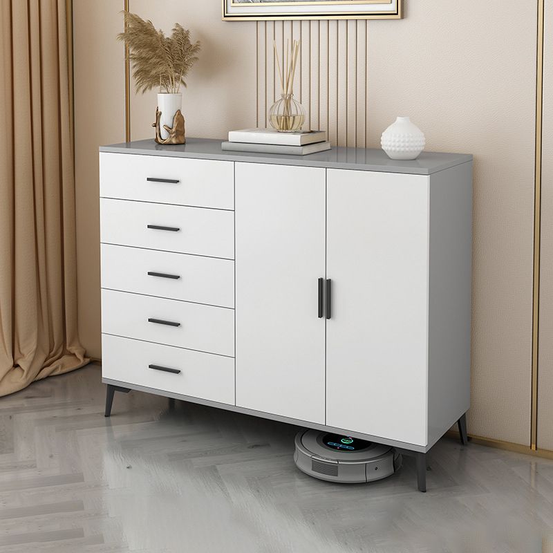 Gabinete de acento de madera moderno con gabinete de almacenamiento de piernas rectas negras