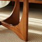 Table basse ou table d'appoint avec plateau en verre, pieds croisés noirs, table de cocktail