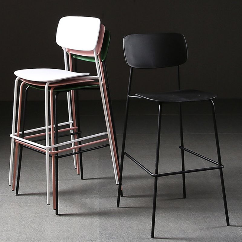 Modern Plastic Bar-stool Square Seat Counter Bar Stool with Metal Legs Clearhalo 'Bar Furniture' 'Bar Stools' 'bar_stools' 'furn' 'furn_bar_stools' 'Furniture' 'Kitchen & Dining Furniture' 1200x1200_374a7127-f2ae-4275-919f-78cfaaff87db