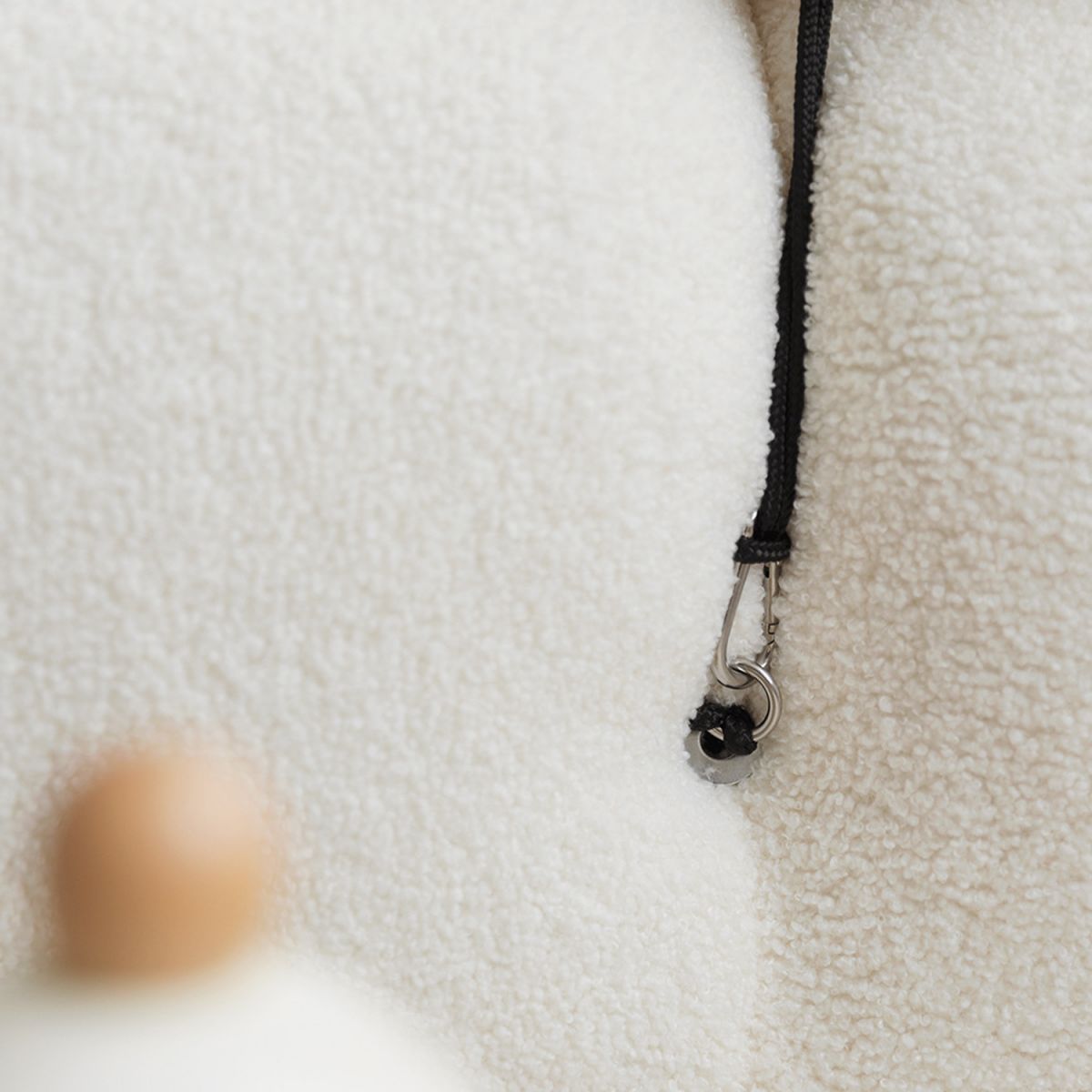 Sofá con mechones con almohada contemporáne