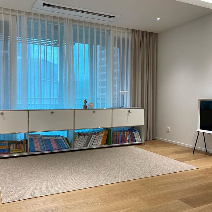 Stainless Steel Sideboard Contemporary White Dining Sideboard for Living Room Clearhalo 'buffet_sideboard' 'Buffets & Sideboards' 'furn' 'furn_buffet_sideboard' 'Furniture' 'Kitchen & Dining Furniture' 1200x1200_379f4b83-e4ee-4e5b-af10-503acfa094ad