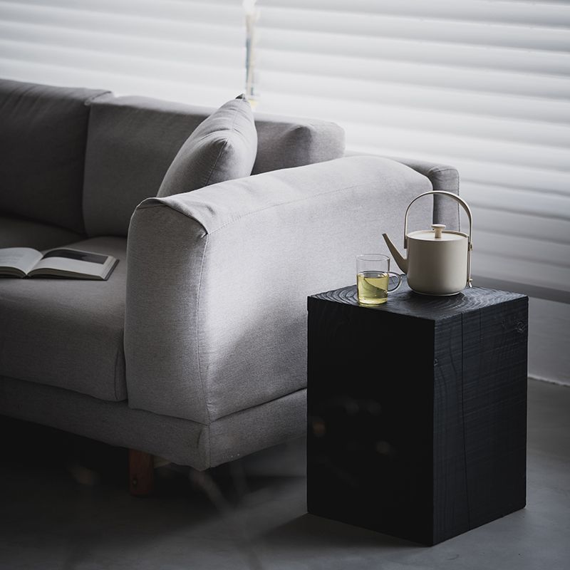 コンテンポラリースタイルのサイドエンドテーブル木製の台座ソファサイドアクセントテーブル