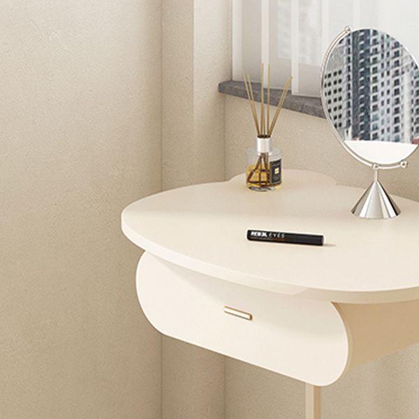 Vanity di trucco metallico moderno per camera da letto con un set di vanità per il trucco del cassetto