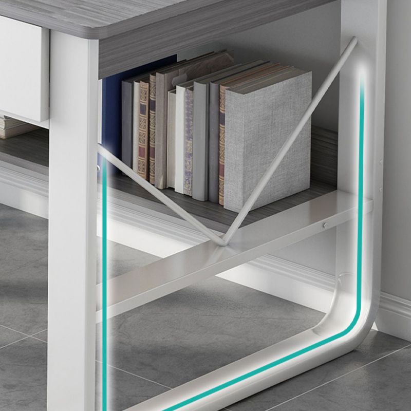 Bureau de bureau de base de traîneau moderne à écriture rectangulaire en bois avec tiroirs