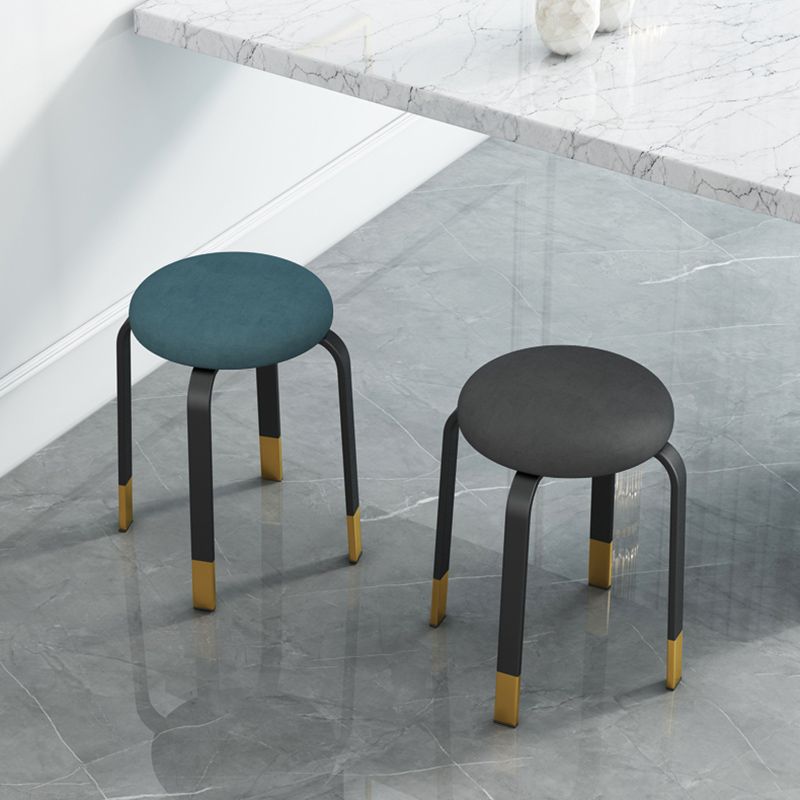 Footstool Ottoman Upholstered Metal Frame Fabric Modern Solid Round Ottoman Clearhalo 'furn' 'furn_ottomans_poufs' 'Furniture' 'Living Room Furniture' 'Ottomans & Poufs' 'ottomans_poufs' 1200x1200_38012320-b762-4182-8bba-f0643d75e522