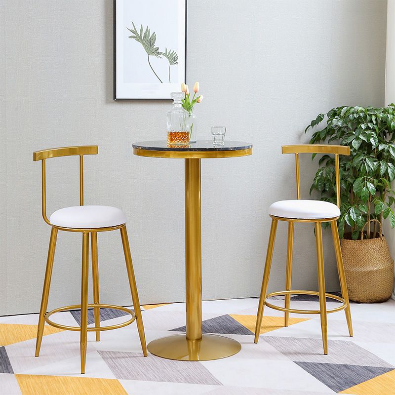 Glam Round Counter Bar Stool White Leather Bar Stool with Footrest in Gold Clearhalo 'Bar Furniture' 'Bar Stools' 'bar_stools' 'furn' 'furn_bar_stools' 'furniture_bar_stools' 'Kitchen & Dining Furniture' 'kitchen&dining_furn' 'kitchen' 'kitchen_furn' Furniture' 1200x1200_3809160a-4417-45b7-8ec1-3a83715b21b7