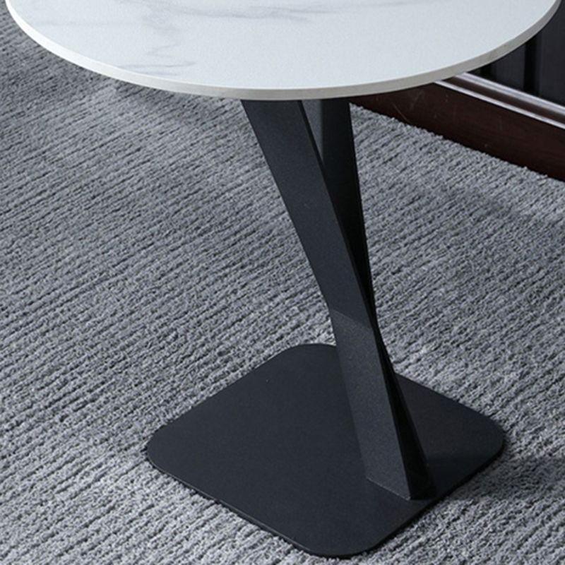 Pedestal Base Design Black Metal White/white Gold/black SLATE Top Round Side Table Clearhalo 'Coffee & Accent Tables' 'End & Side Tables' 'end_side_tables' 'furn' 'furn_end_side_tables' 'Furniture' 'Living Room Furniture' 1200x1200_38675311-b764-4998-9fe8-03ecb4edbeb9