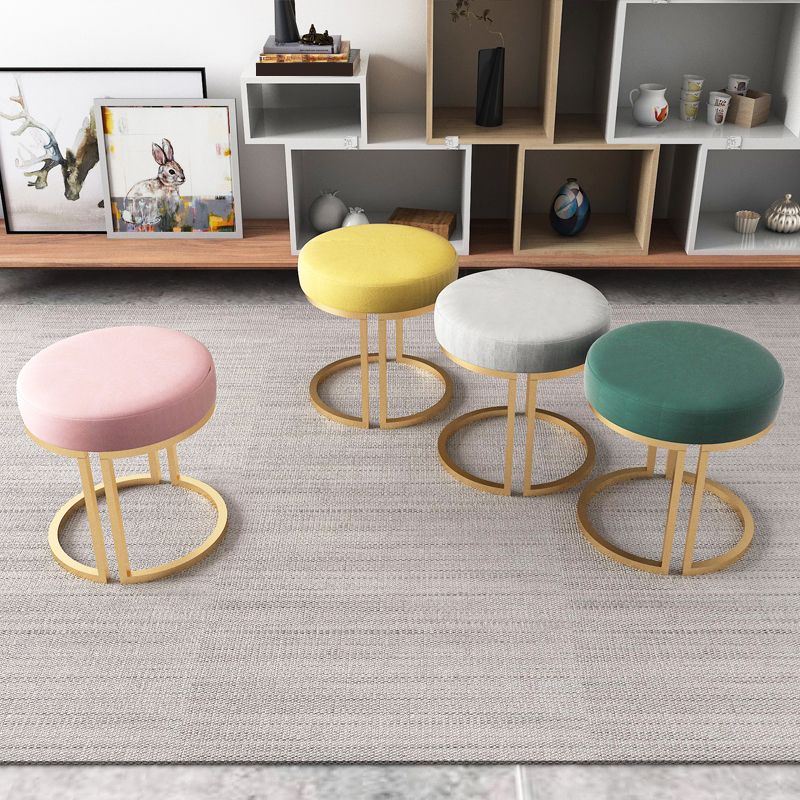 Solid Color Flannel Standard Stool Modern Style Simple Round Footstool Clearhalo 'furn' 'furn_ottomans_poufs' 'Furniture' 'Living Room Furniture' 'Ottomans & Poufs' 'ottomans_poufs' 1200x1200_38da0296-2cc6-4b05-bcc1-30234e98bc8e