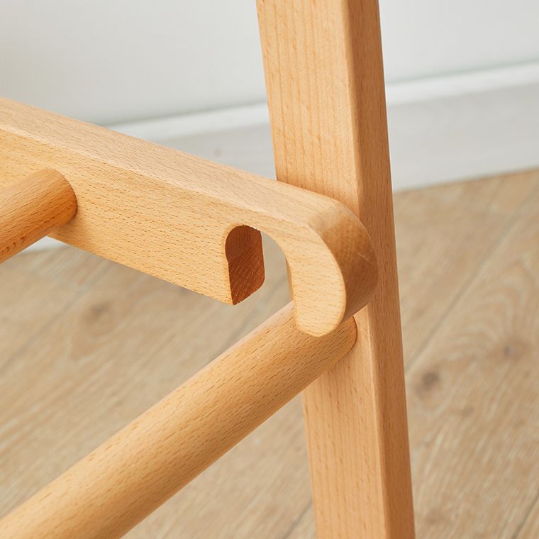 Rastrellone moderno a 4 ganci a 4 manopoli con ripiani di stoccaggio