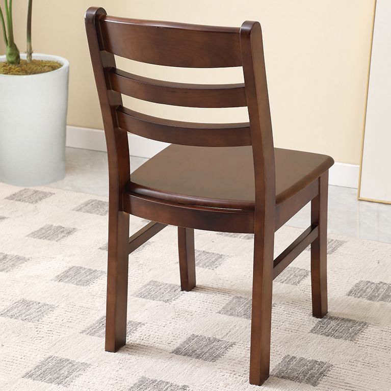 Silla de comedor sin brazo de madera sólida contemporánea escalera de madera sólida