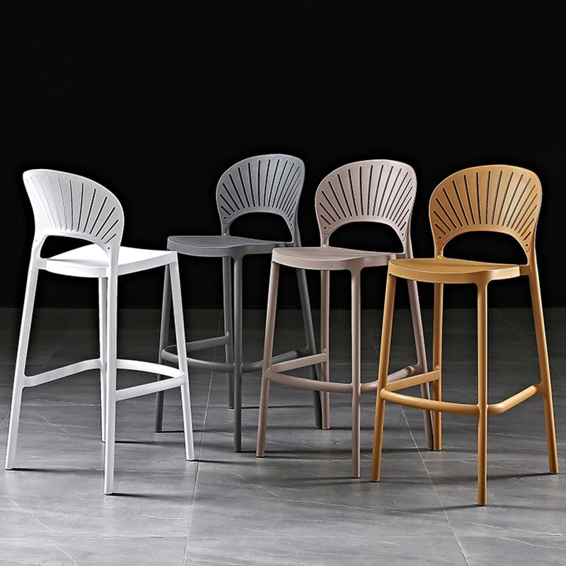 Casa escandinava Heces de espalda baja Matte Barstool de plástico