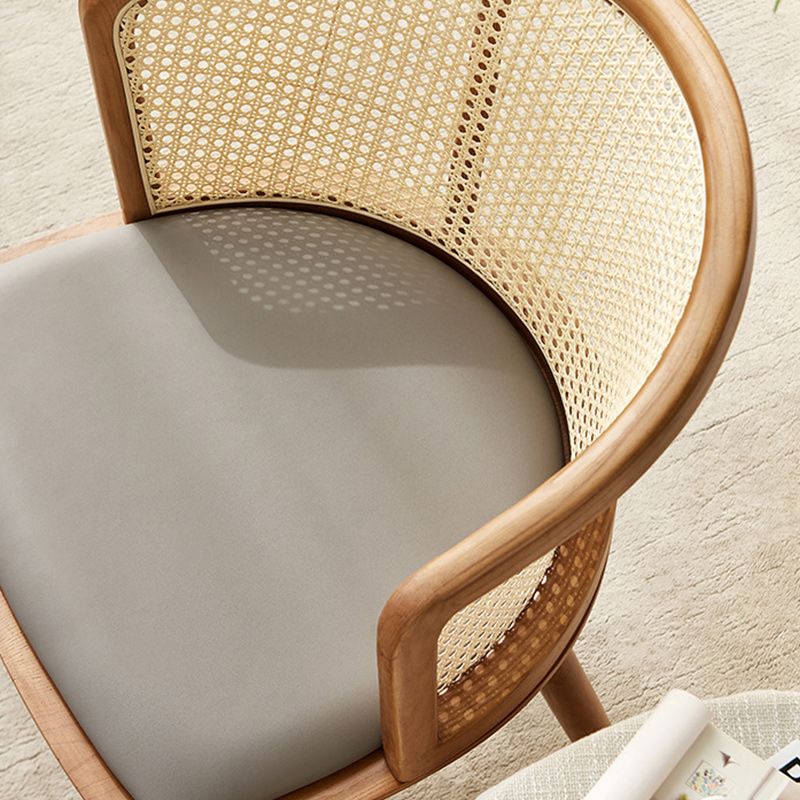 Traditional Solid Wood Side Chair Rattan Windsor Back Side Chair Clearhalo 'Dining Chairs' 'Dining Tables & Seating' 'dining_chair' 'furn' 'furn_dining_chair' 'Furniture' 'Kitchen & Dining Furniture' 1200x1200_397c85c2-38b7-4741-afc9-4575d463e17e