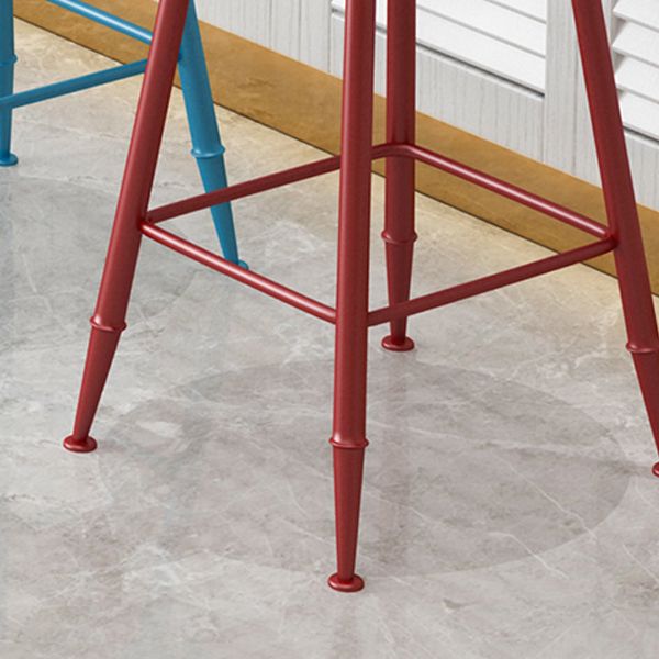 Contatore imbottito in tessuto da baramolo in metallo scandinavo in finitura opaca