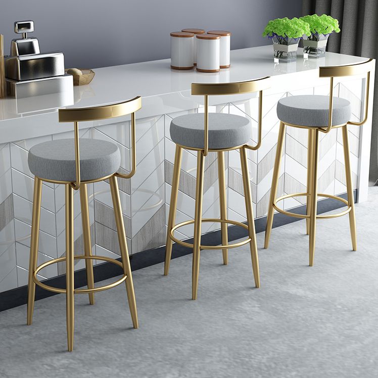 Taburete de bar estilo Glam, tapizado, para salón, con patas de metal