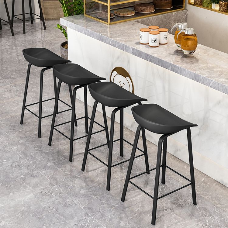 Modern Footrest Low Back Bar Stool Plastic Indoor Bucket Counter-height Stool Clearhalo 'Bar Furniture' 'Bar Stools' 'bar_stools' 'furn' 'furn_bar_stools' 'furniture_bar_stools' 'Kitchen & Dining Furniture' 'kitchen&dining_furn' 'kitchen' 'kitchen_furn' Furniture' 1200x1200_39ec996a-ef7d-43ae-886c-7f719d9c09bd