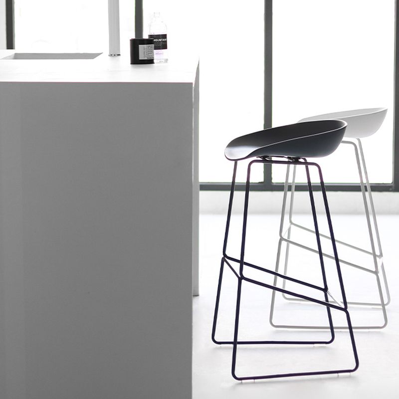 Modern Plastic Counter & Bar Stool Bucket Footrest Stool for Coffee Shop Clearhalo 'Bar Furniture' 'Bar Stools' 'bar_stools' 'furn' 'furn_bar_stools' 'furniture_bar_stools' 'Kitchen & Dining Furniture' 'kitchen&dining_furn' 'kitchen' 'kitchen_furn' Furniture' 1200x1200_3a4115d6-fab1-41f8-a225-6223b1016fc7