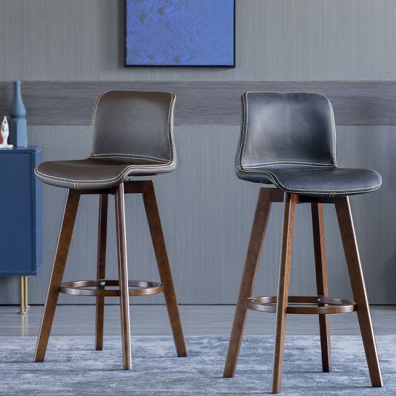 Taburete de bar de cuero con acabado mate y respaldo bajo para el hogar contemporáneo