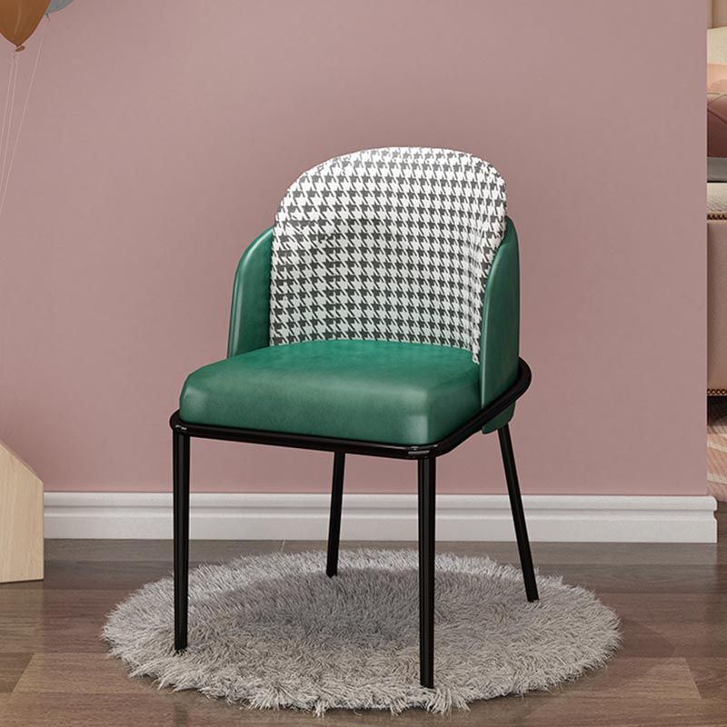 Sillas de comedor de cuero de PU modernas silla parsons en acabado mate para casa