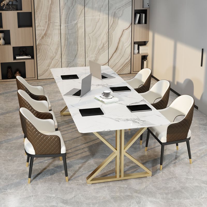 Mesa de comedor de estilo moderno de metal Mesa superior de piedra sinterizada para comedor