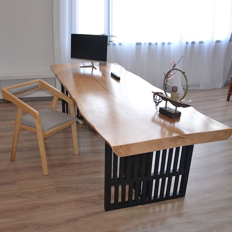 Bureau de bureau naturel et noir bureau industriel avec des jambes en métal