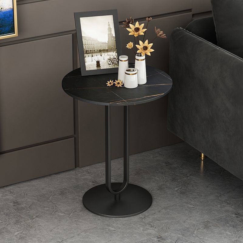 Tavolino rotondo bianco/nero in metallo in metallo in stile moderno