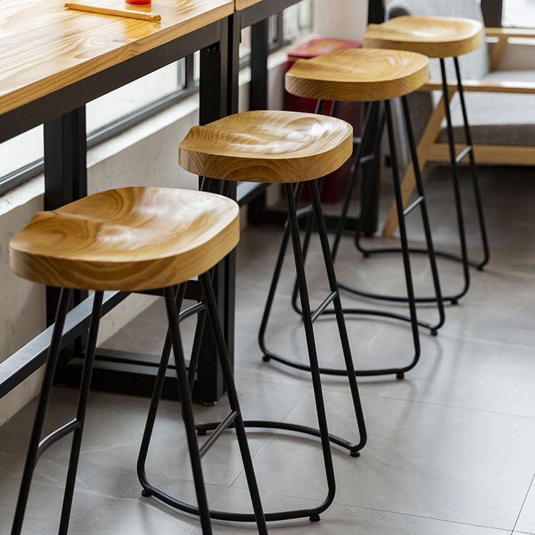 Modern Contoured Seat Pine Solid Wood Bar Stool with Iron Base Clearhalo 'Bar Furniture' 'Bar Stools' 'bar_stools' 'furn' 'furn_bar_stools' 'Furniture' 'Kitchen & Dining Furniture' 1200x1200_3b3e4a6b-ed78-4469-8c3e-e147385e7350
