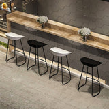Taburete de mostrador industrial con taburetes de barra de plástico para Bristol