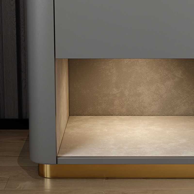 Moderna de madera maciza y cajón nocturno de pizarra.