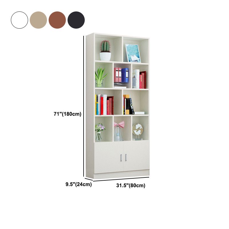 Bibliothèque standard de librairie moderne à l'arrière fermé en bois moderne avec porte