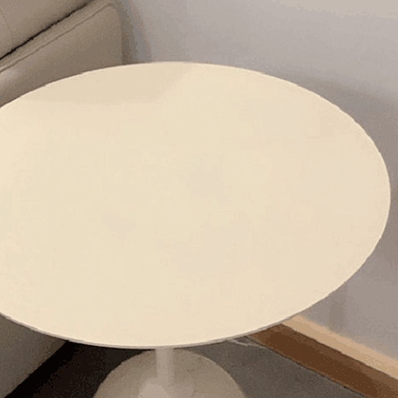 Moderne ronde metalen bijzettafel 15.74 "brede voetstuk eindtafel