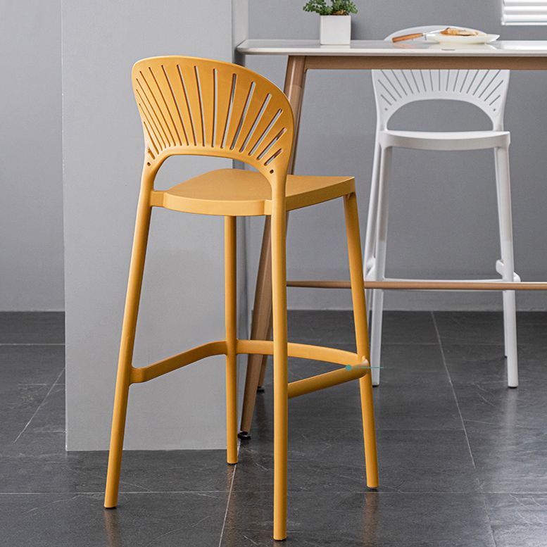 Backrest Armless Counter Stool Industrial Plastic Bar Stool with 4 Legs