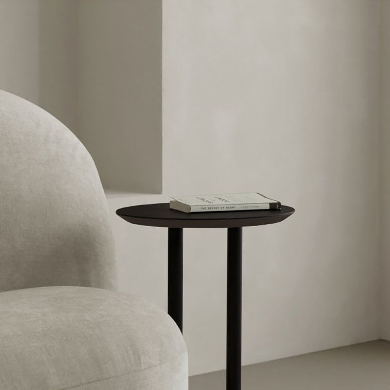 メタリック台座のサイドテーブルミッドセンチュリーモダンサイドエンドテーブル