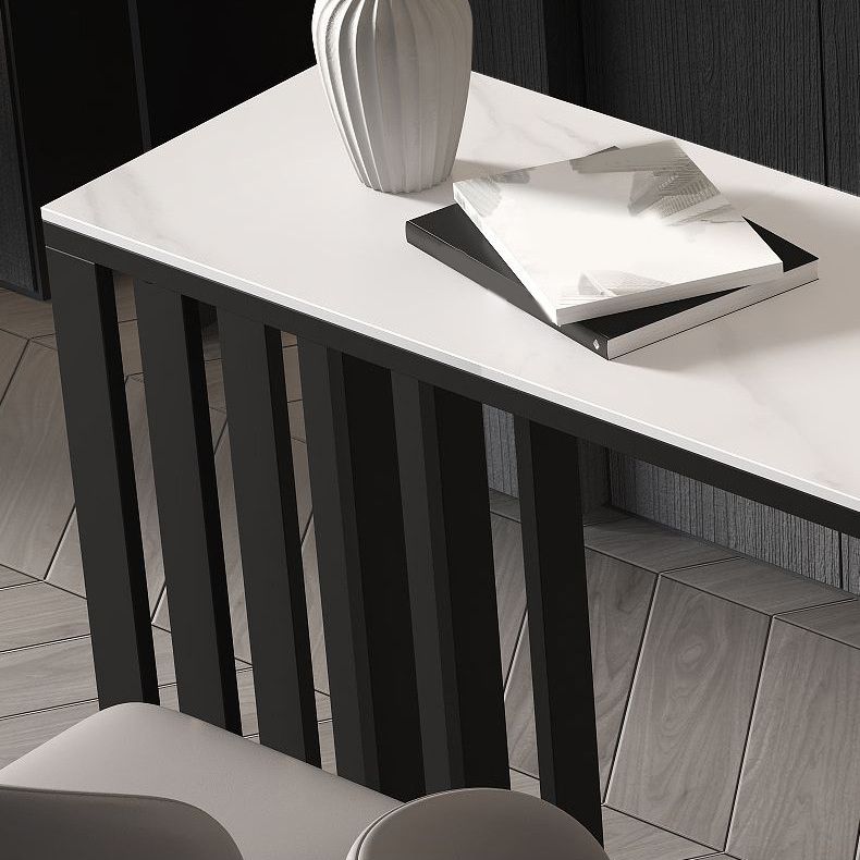 Industrial Style Bar Table Stone Top Bistro Table with Black Base Clearhalo 'Bar Furniture' 'Bar Tables' 'bar_tables' 'furn' 'furn_bar_tables' 'Furniture' 'Kitchen & Dining Furniture' 1200x1200_3bdfc53f-c025-4015-bee8-877f274d793d