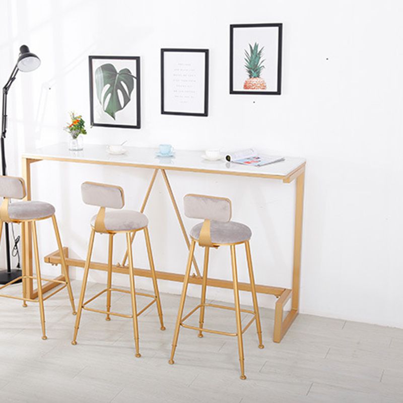 グラムバーの高さテーブルフェイク大理石のトップビストロバーテーブルとゴールドベース