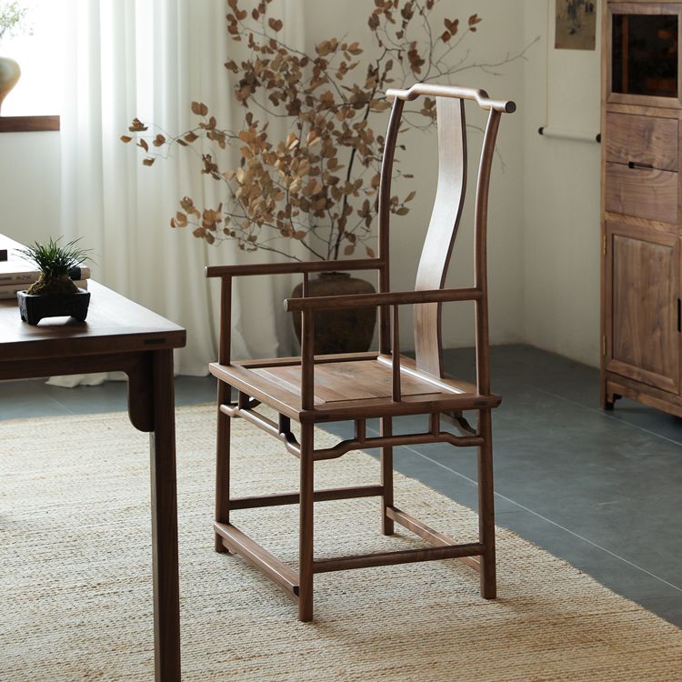 Silla de comedor de madera sólida silla de comedor de espalda tradicional con cojín