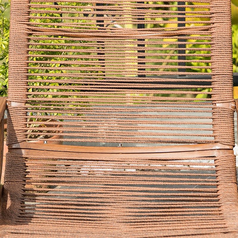 Chaise de fauteuil inclinable contemporain et fauteuil inclinable en osier avec oreiller