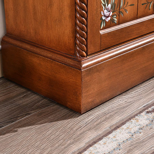 Tradizionale mobile in legno di betulla con guardaroba a specchio opaco per casa