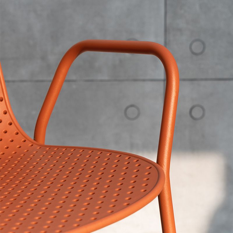 Scandinavian Style Plastic Dining Armchair Solid Back Dining Single Chair Clearhalo ' kitchen&dining_furn' 'Dining Chairs' 'Dining Tables & Seating' 'dining_chair' 'furn' 'furn_dining_chair' 'Furniture' 'furniture_dining_chair' 'Kitchen & Dining Furniture' 'kitchen' 1200x1200_3d083d53-0bd4-4ab3-ac59-2cd0855896b0