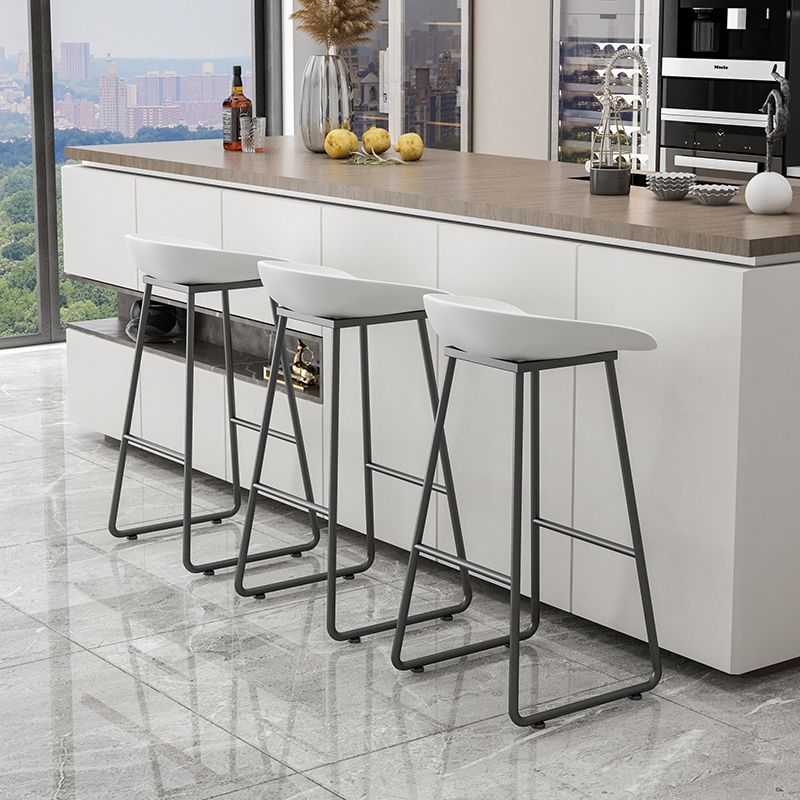 Modern Armless Backrest Counter Stool Iron Kitchen Bar Stool with Plastic Seat Clearhalo 'Bar Furniture' 'Bar Stools' 'bar_stools' 'furn' 'furn_bar_stools' 'furniture_bar_stools' 'Kitchen & Dining Furniture' 'kitchen&dining_furn' 'kitchen' 'kitchen_furn' Furniture' 1200x1200_3d1ca4b6-2785-4554-b475-955437bd3aa7