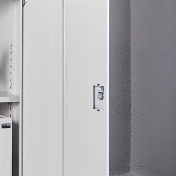 Gabinete industrial Cajones de bloqueo de metal y estantes de almacenamiento Archivo