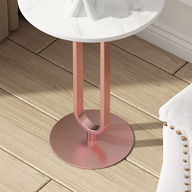 近代的な金属製の台座エンドテーブルスレートトップラウンドサイドエンドテーブル
