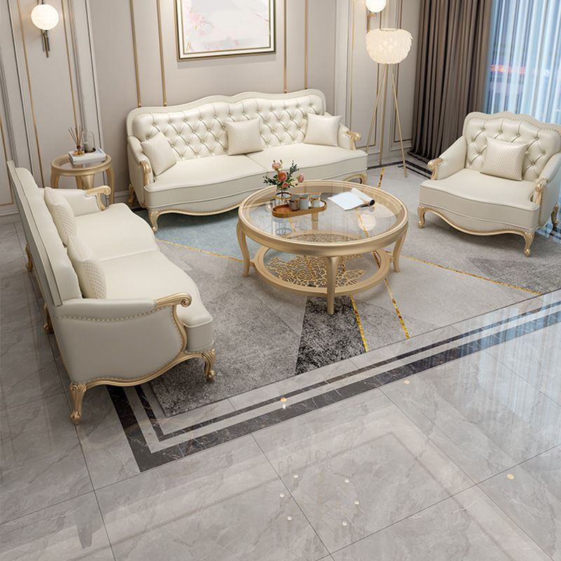 Divano moderno moderno di beige di metà secolo.