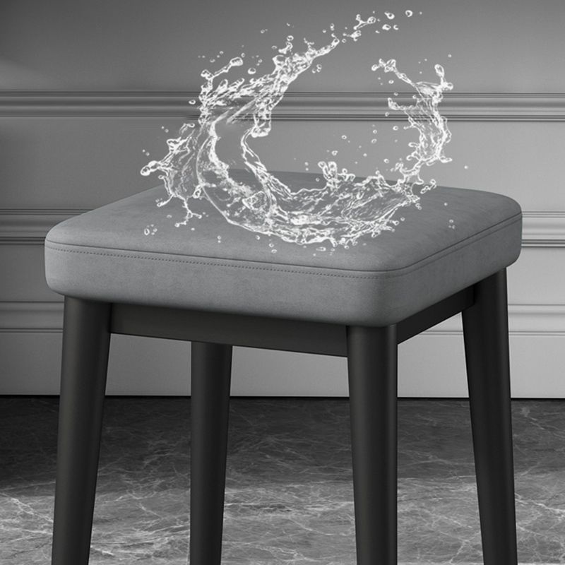 Square Ottoman Solid Color Upholstered Metal Frame Fabric Standard Ottoman Clearhalo 'furn' 'furn_ottomans_poufs' 'Furniture' 'Living Room Furniture' 'Ottomans & Poufs' 'ottomans_poufs' 1200x1200_3ec722cf-e32f-4537-adf9-10a0584debe7