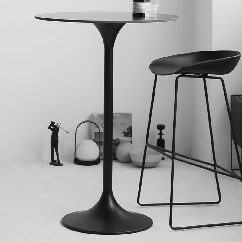 Modern Round Bar Table Fixed Bistro Bar Height Cocktail Table with Metal Pedestal Base Clearhalo 'Bar Furniture' 'Bar Tables' 'bar_tables' 'furn' 'furn_bar_tables' 'Furniture' 'Kitchen & Dining Furniture' 1200x1200_3ee1e887-fbb1-4fb6-b1ab-750cd81922b3