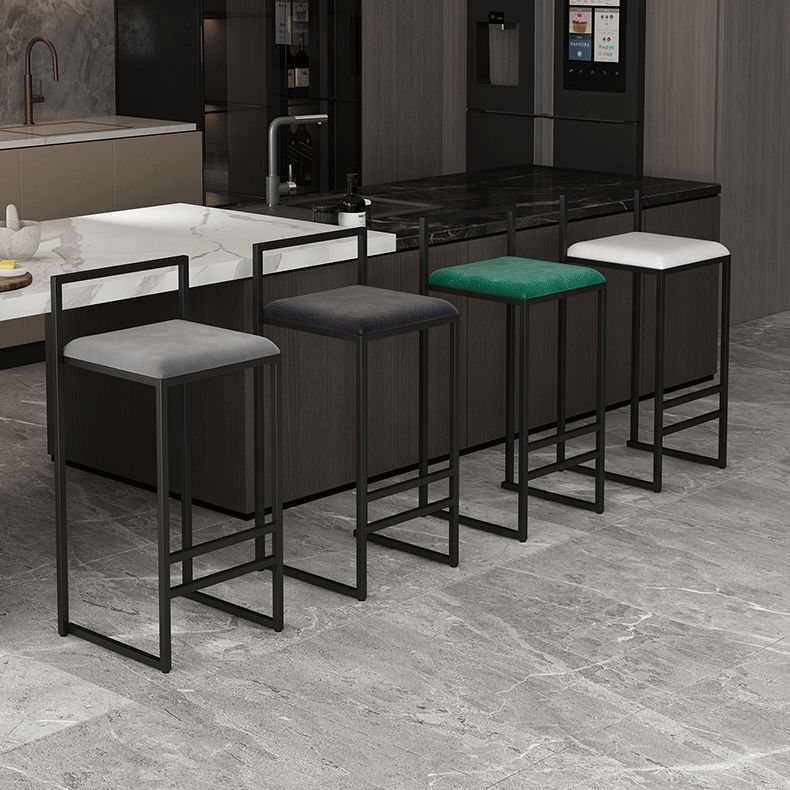 Contemporary Bar and Counter Stool Low Back Stool with Sled Base Clearhalo 'Bar Furniture' 'Bar Stools' 'bar_stools' 'furn' 'furn_bar_stools' 'Furniture' 'furniture_bar_stools' 'Kitchen & Dining Furniture' 1200x1200_3f026b4d-9da2-4021-904f-83b8d69f03a0