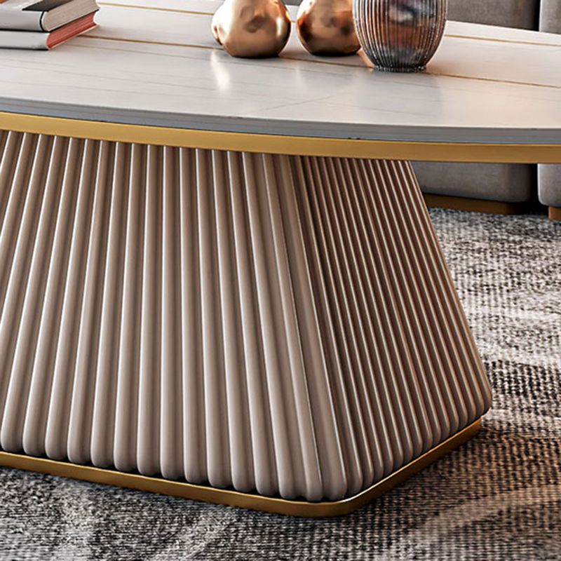 Vierkante blokbasisontwerp Rockplaat Top metalen basis Ovale salontafel