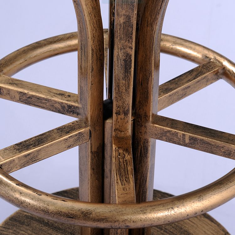 Barhocker im Industriestil mit runder Sitzfläche aus Metall