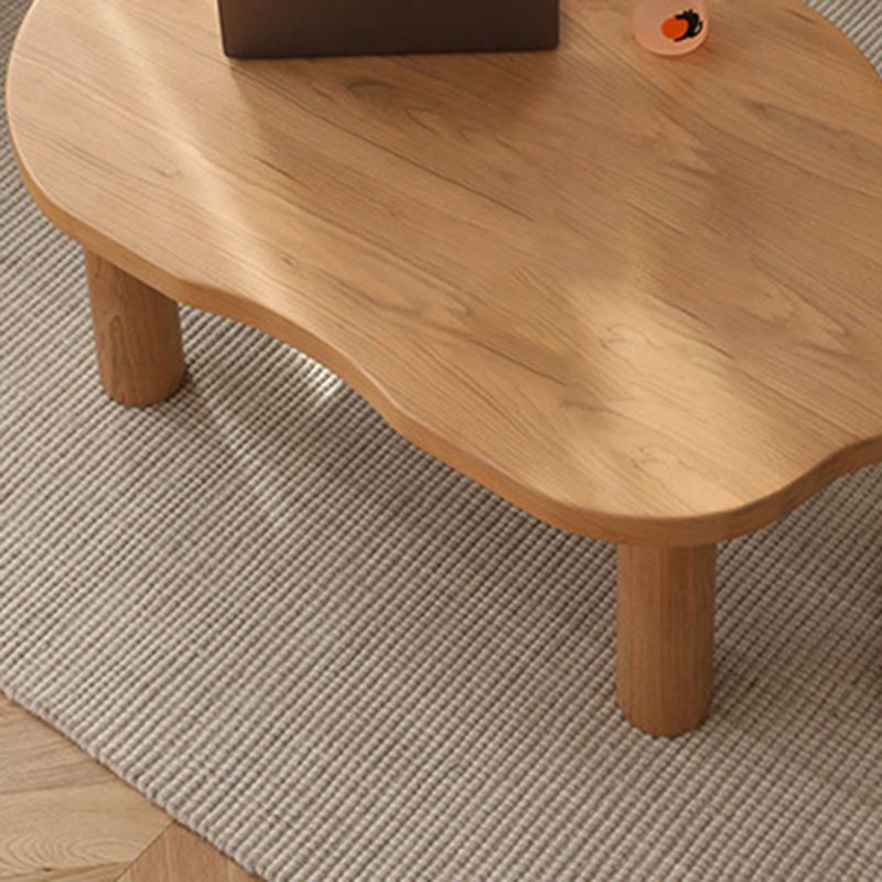 27,56 pollici di largo scandinavo tavolino da cocktail in legno massiccio