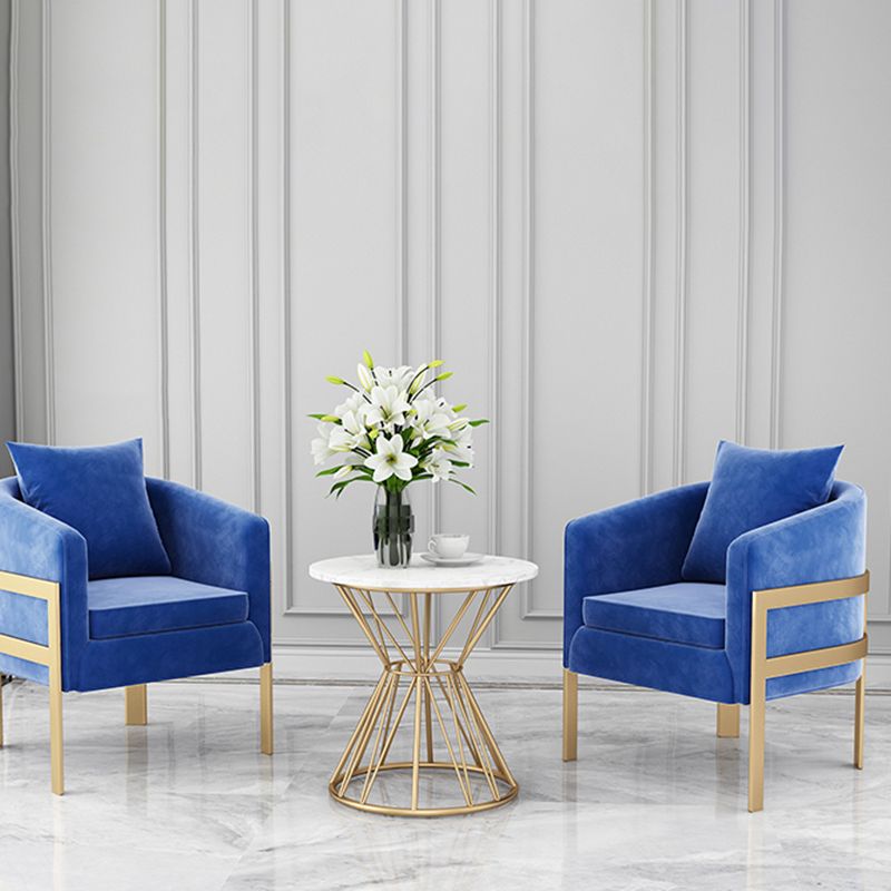 リビングルーム28.35 "のタイトな背中のあるベルベット傾斜腕ソファ