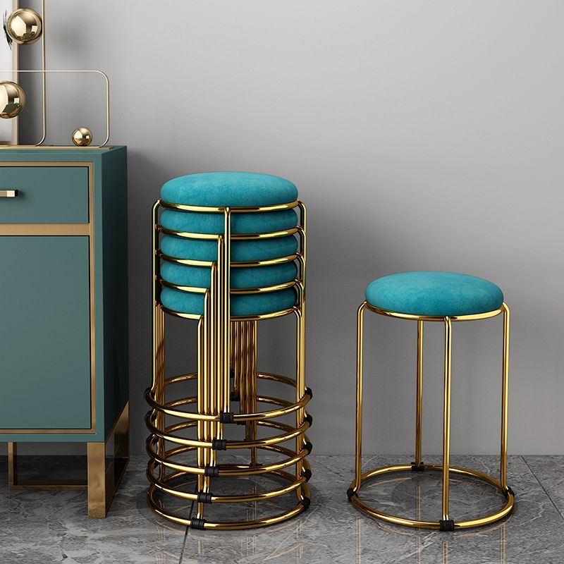 Velvet Upholstered Ottoman Solid Color Round Contemporary Metal Frame Ottoman Clearhalo 'furn' 'furn_ottomans_poufs' 'Furniture' 'Living Room Furniture' 'Ottomans & Poufs' 'ottomans_poufs' 1200x1200_3ff8a485-8766-45ec-90d1-ec29a1287586